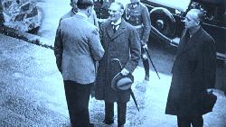 Darauf ein dreifaches `Neville Chamberlain´!