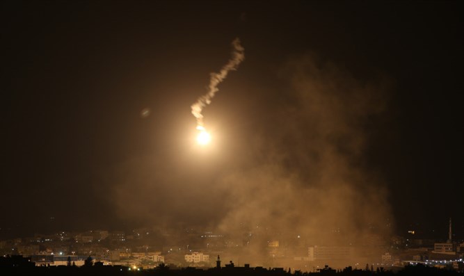Samstagabend wurden zwei Raketen aus Gaza abgefeuert, die IDF reagierte