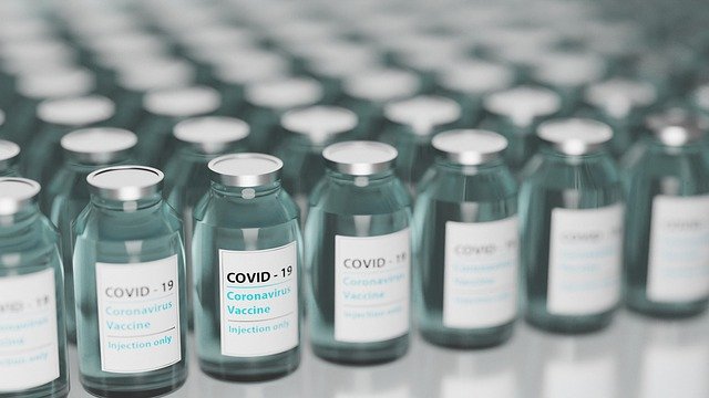 Covid Diagnostiziert bei 4.500 Menschen nach erster Impfdosis