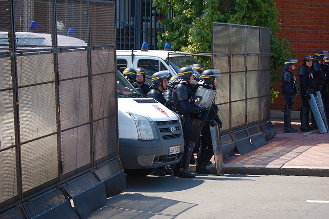 Frankreich: Das Schließfach eines jüdischen Polizisten wurde mit Hakenkreuzen beschmiert