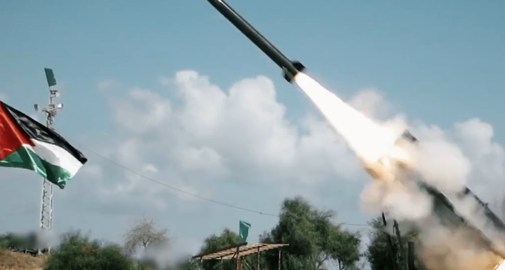 Terroristen aus dem Gazastreifen feuern drei Raketen auf Südisrael ab