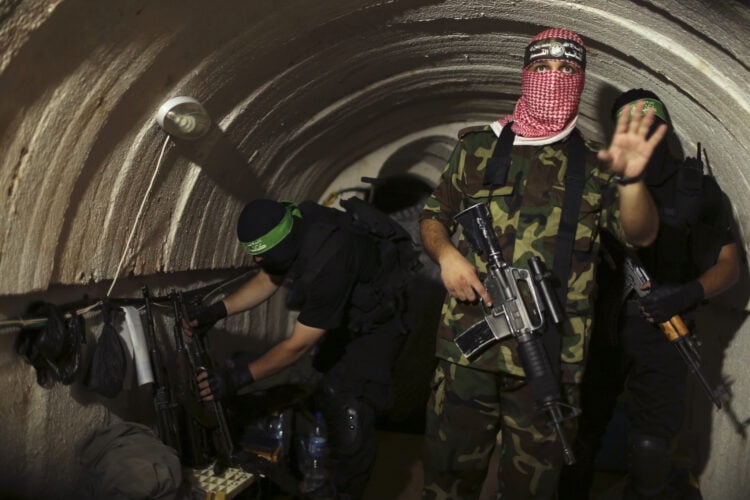 Nach Großbritanniens Forderung nach „Verhältnismäßigkeit“ will Israel Terrortunnel in den Gazastreifen bauen