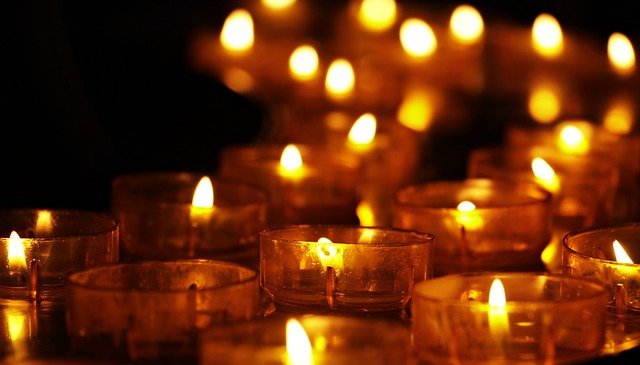 Würzburg: Für Deutsche gibt es keine Lichterketten und Trauermärsche