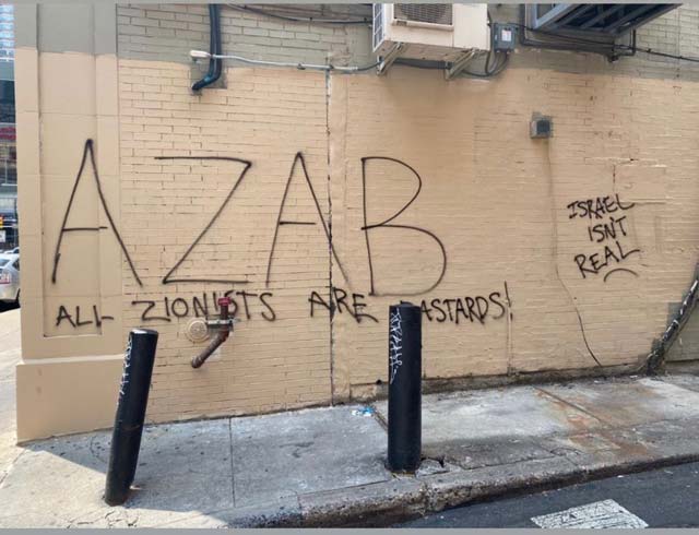 Antisemitische Graffiti auf der Rückseite eines Ladens in der Innenstadt von Philadelphia gefunden