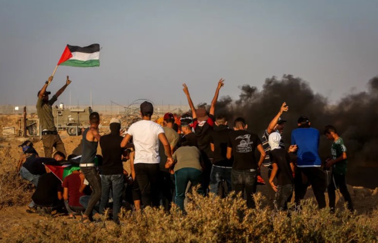 Terrorgruppen im Gazastreifen versprechen mehr Brandballons und Grenzzaunaufstände