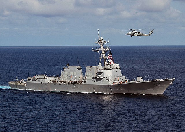 Russische Marine vertreibt US-Kriegsschiff