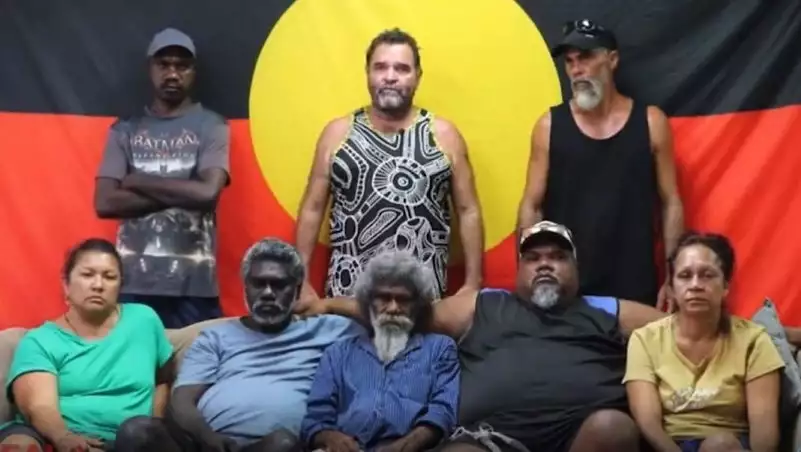 Australische Aborigines: Vom Militär gejagt, Kinder gequält, in Quarantänelagern interniert [Video]