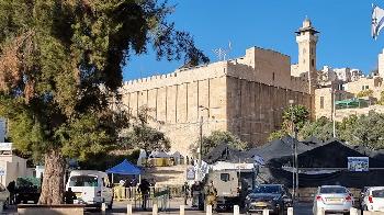 Hebron-Araberin-versucht-Israeli-zu-erstechen
