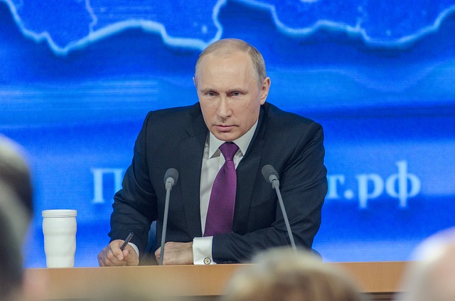 Putin bestreitet, dass Russland ukrainische Städte bombardiert