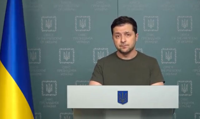 Das „Deepfake“-Video der ukrainischen Kapitulation geht auf Facebook viral [Video]