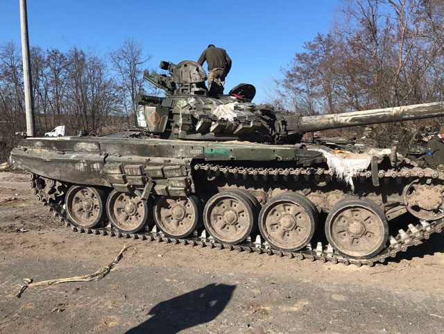 Russischer Soldat überfährt Kommandant aus Protest mit seinem Panzer