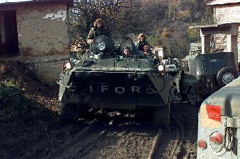 Russischer-Militrkonvoi-in-der-Nhe-von-Kiew-ist-mehr-als-60-Kilometer-lang