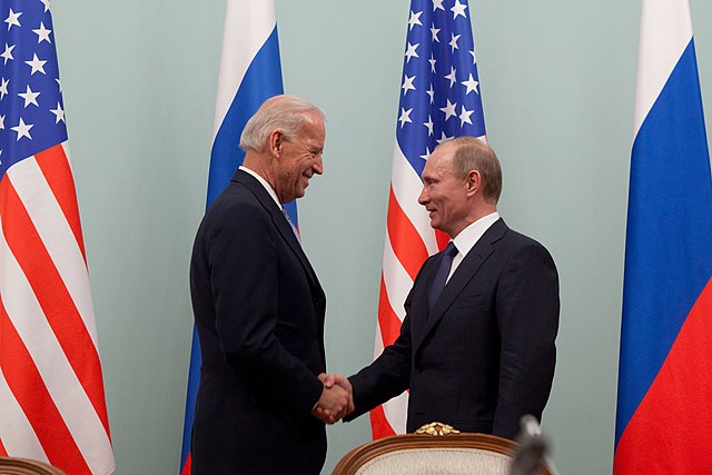 Amerikaner mögen Biden weniger als Putin