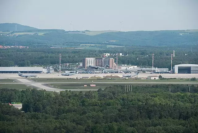 Der gigantische Militärflugplatz Ramstein: Wie ein Stückchen von Hitlers Autobahn zum US-Bollwerk wurde