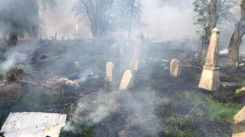 Russischer Beschuss beschädigt jüdischen Friedhof in der Ukraine, auf dem Pogromopfer begraben sind