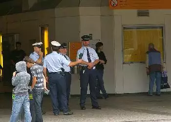 9-Euro-Ticket: Politik und Bahn freuen sich, Polizei fürchtet eine Katastrophe!