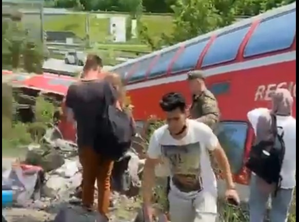Tote und Schwerverletzte bei Zugunglück in Bayern