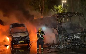 18-Busse-brannten-am-zentralen-Busbahnhof-in-Safed-