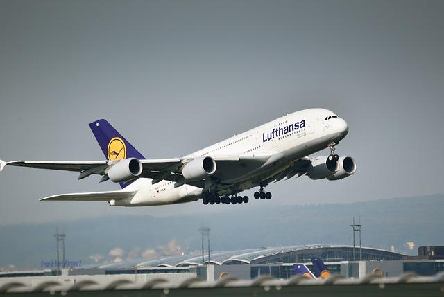 Lufthansa streicht morgen fast alle Flüge