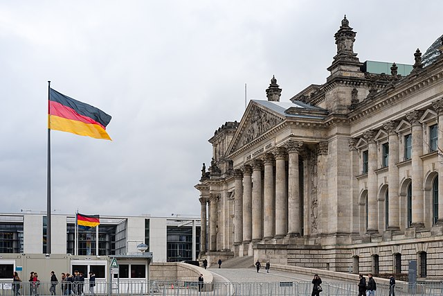 Die Sache mit dem Sekt und dem Wasser: Deutscher Bundestag erfüllt eigene Energiesparvorgaben nicht