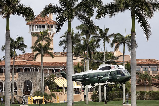 FBI-Agenten haben auf Trumps Anwesen in Florida nach Dokumenten über Atomwaffen gesucht