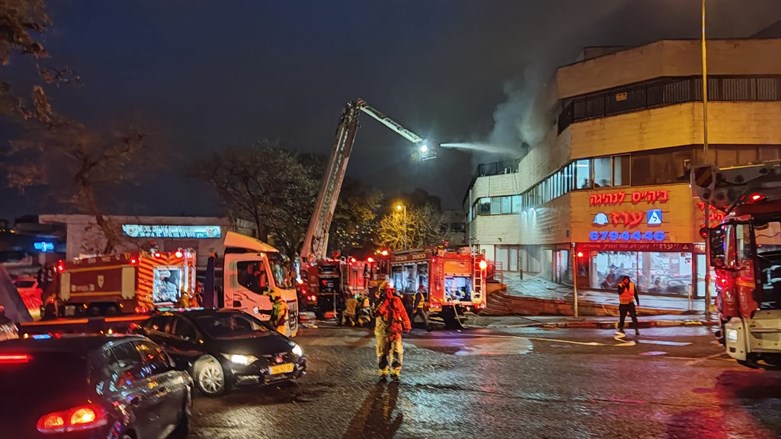 In der Synagoge von Bnei Brak bricht ein Feuer aus