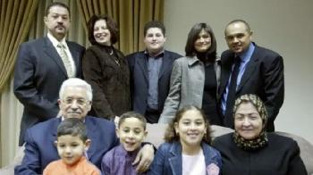 So-reich-ist-die-Familie-Abbas