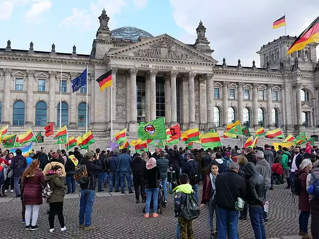 „Unser Land zuerst!“ – AfD rechnet mit tausenden Teilnehmern bei Kundgebung am 8. Oktober in Berlin  