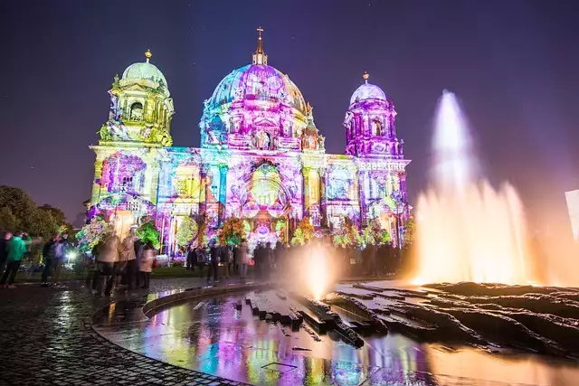 Energiesparprogramm: Zehntägige Lasershow »Festival of Lights« in Berlin beginnt
