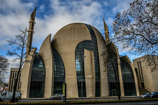 Noch ZWEI Tage: Dann ruft der Muezzin in Köln zum Gebet