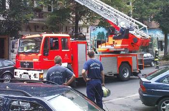 Berliner-Feuerwehr-wegen-Diskriminierung-verurteilt-da-Sie-HIVPositiven-Bewerber-abgelehnt-hat-