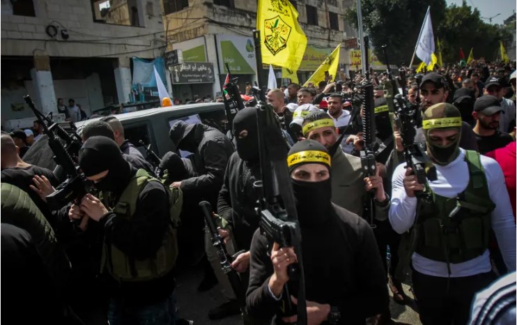 Die „gemäßigte“ Fatah zitiert den Koran, als sie den Muslim, der den Israeli ermordet hat, als „Märtyrer“ lobt