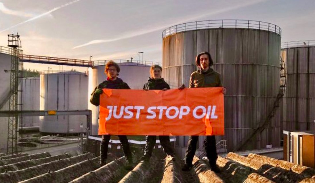 Britische Öl-Demonstranten relativieren den Holocaust