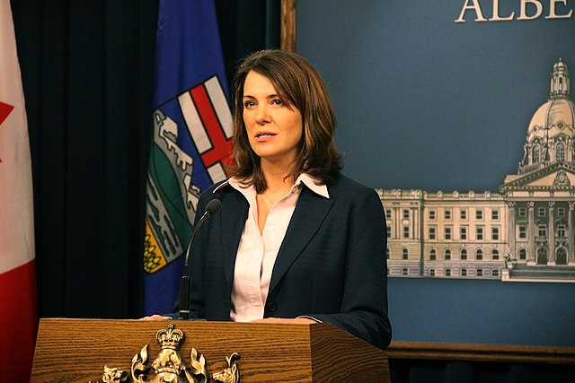  Albertas Premierministerin feuert alle Lockdown-Fanatiker im Gesundheitsdienst