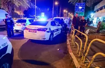 Verdächtiger festgenommen, nachdem Motorradfahrer in Holon Israelis erstochen hat