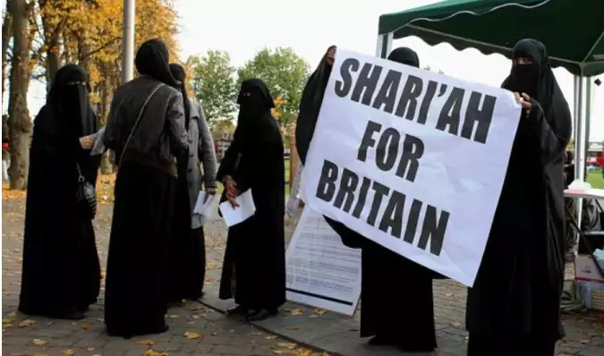 „Dringen“ Muslime in das Vereinigte Königreich ein?