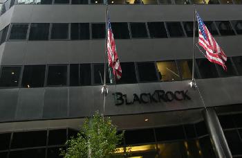Merz-ehemaliger-Arbeitgeber-BlackRock-verliert-15-Billionen-Dollar-plant-500-Entlassungen