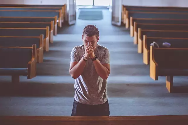 Atheismus versus Glaube: Gibt es einen Zusammenhang mit Depressionen?