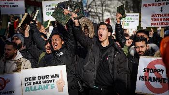 IslamistenDemonstration-in-Hamburg-Die-Zukunft-gehrt-dem-Koran-VIDEO