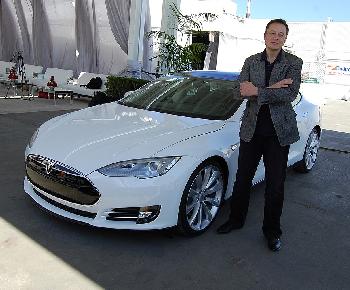 Elon-Musk-spricht-sich-bei-Weltregierungsgipfel-gegen-eine-Weltmacht-aus