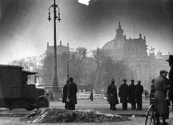 90-Jahre-Reichstagsbrand-Die-ungeklrte-Tat-die-zur-Machtbernahme-der-Nazis-fhrte