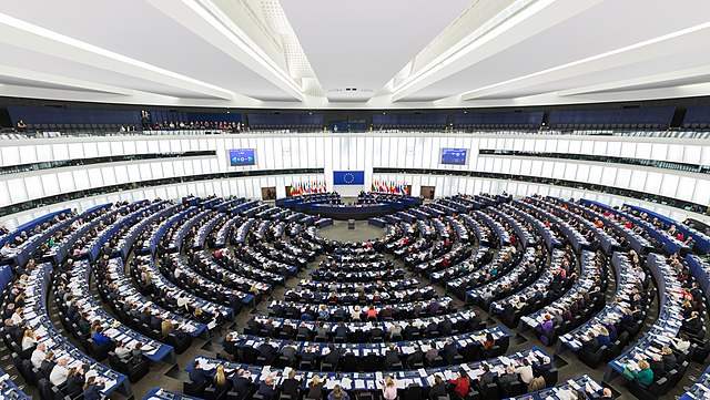 MdEP Kuhs: Die EU sollte sich schämen, Israel Lektionen in Demokratie zu erteilen