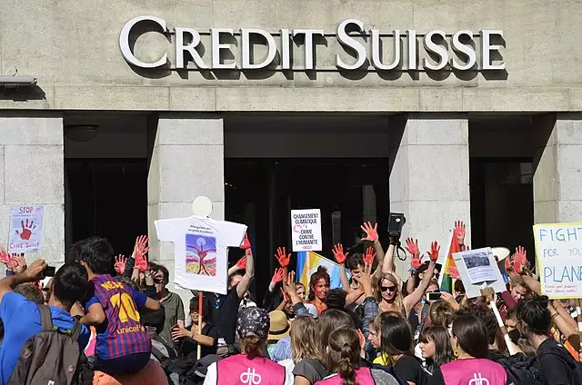 Bankenkrise verschärft sich: Credit Suisse-Aktien brechen ein, europäische Bankenaktien folgen