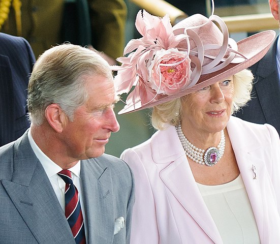 Der britische König Charles III. und seine Frau Camilla sind zu einem dreitägigen Staatsbesuch nach Deutschland gekommen.