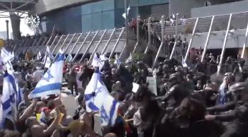 Gewaltttige-Zusammenste-bei-Protesten-gegen-Justizreform-in-Israel