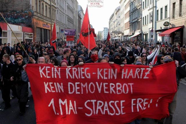 Berliner Polizei erwartet bis zu 15.000 Teilnehmer bei linker und linksradikaler Demonstration am 1. Mai