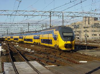 Schweres-Zugunglck-nahe-Den-Haag-fordert-ein-Todesopfer-und-19-Schwerverletzte