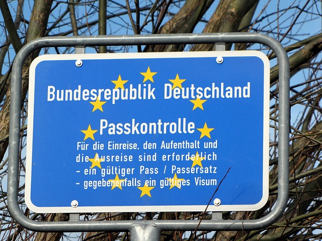 Schärfere Grenzkontrollen zwischen Österreich und Deutschland könnten zu langen Wartezeiten führen