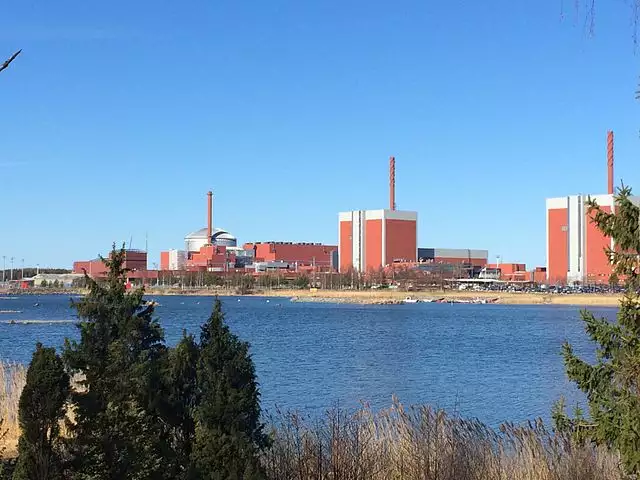 Olkiluoto 3 in Finnland, Europas erstes neues Kernkraftwerk seit 16 Jahren, startet den Betrieb und senkt Strompreise deutlich
