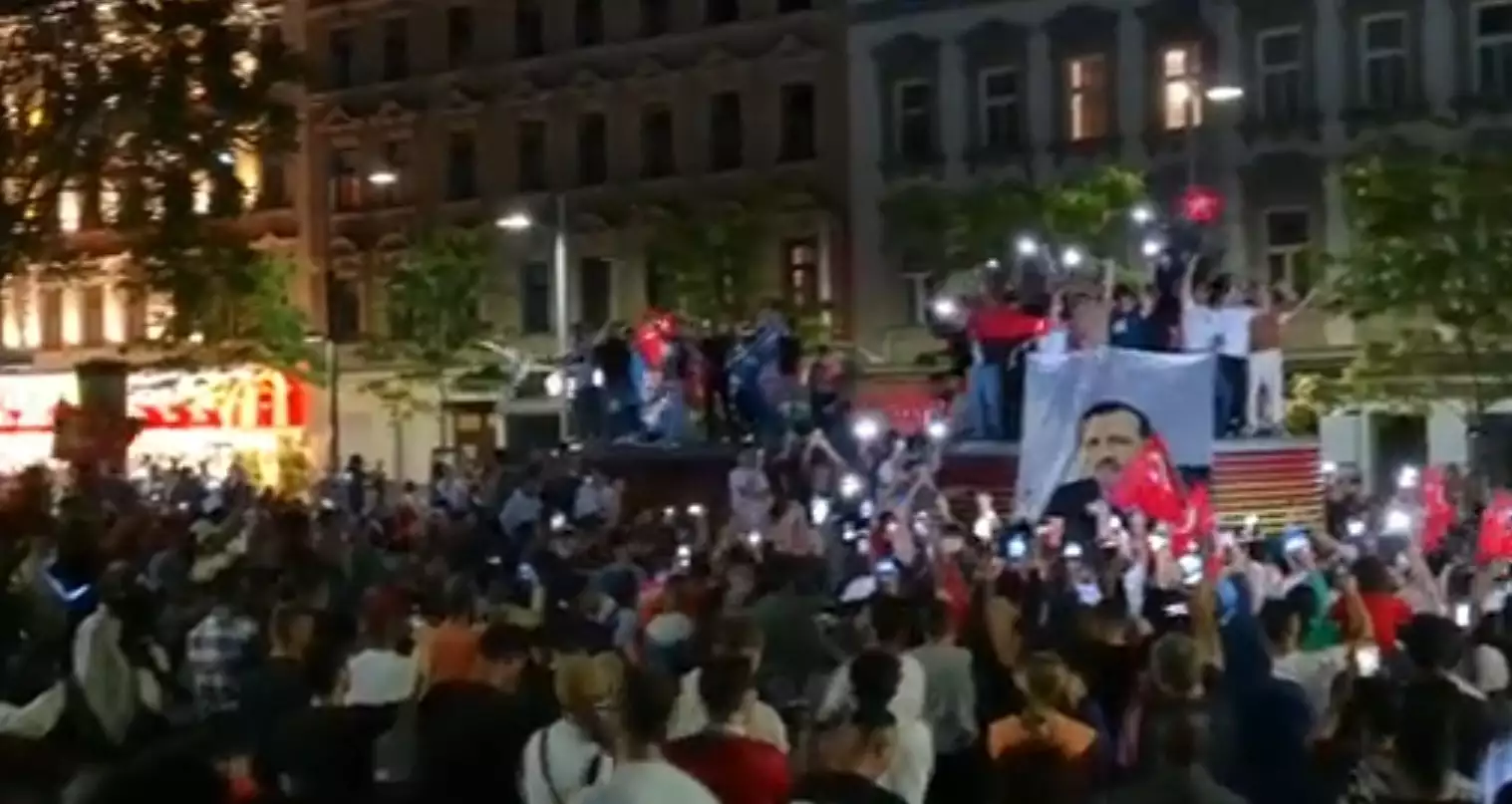 Allahu Akbar in Wien: Eine Auseinandersetzung mit den Ereignissen nach Erdogan Wahl